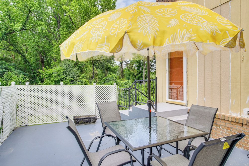 2 Mi to SC State & Claflin: Townhome w Patio — 4-Star Luxury Hotel in Orangeburg, United States
