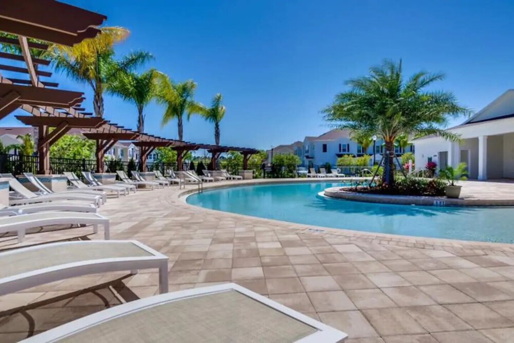 West Lucaya Resort 3 Bedroom Vacation Townhome - photo 27