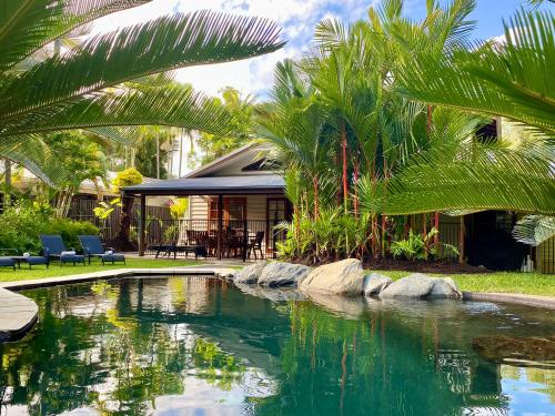 Villa Coral Tropical Oasis Footsteps to Four Mile Beach — 4-Star Luxury Hotel in Port Douglas, Australia