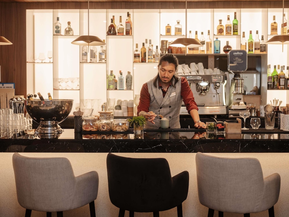 מזון ומשקאות