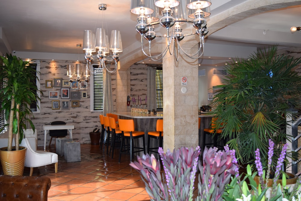 Hotel Shelley - photo 25