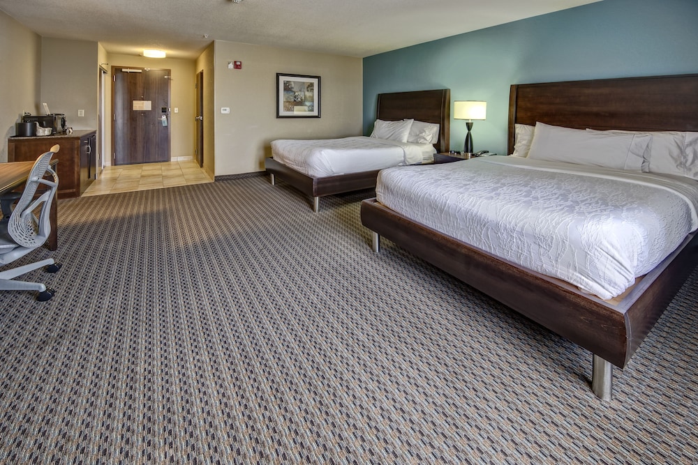 Hilton Garden Inn Tulsa Midtown - photo 7