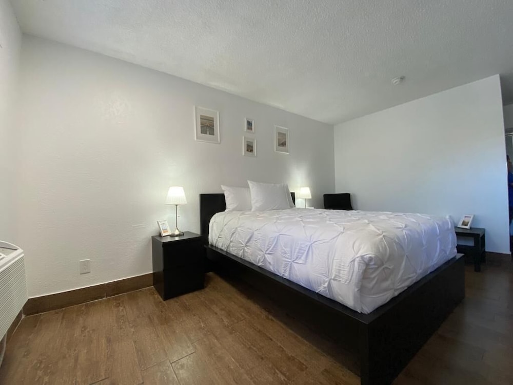 A Victory Inn & Suites Phoenix North - photo 8