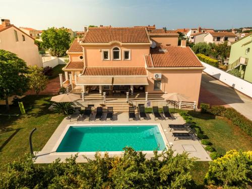 Villa Lady Ni by Istra Vacation — 4-Star Luxury Hotel in Pula, Croatia
