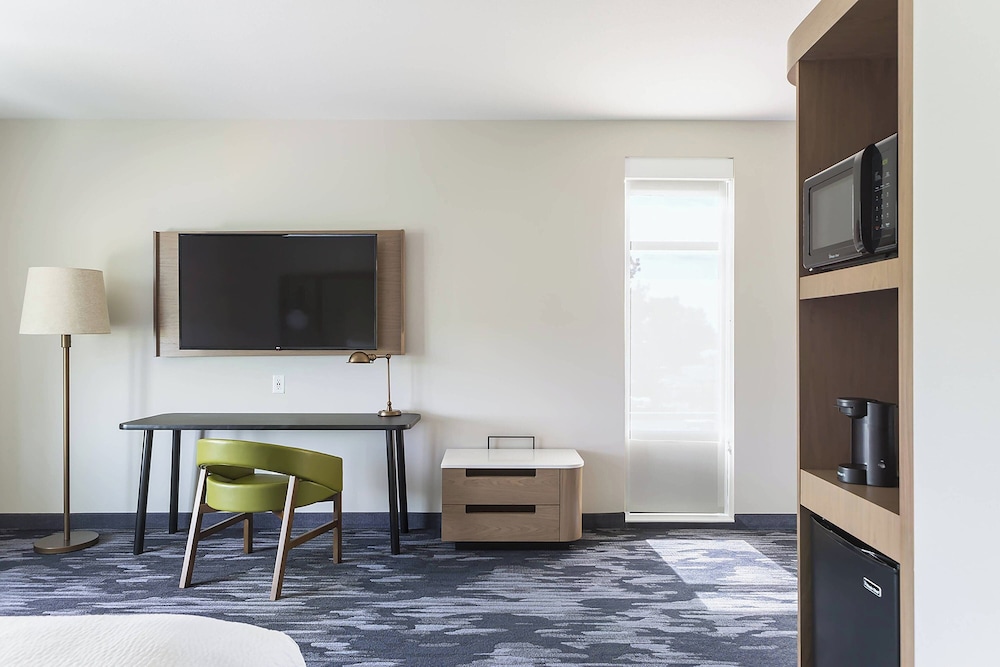 Fairfield Inn & Suites by Marriott Minneapolis North Blaine - photo 6