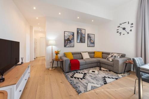 Milan Central Luxury Apartment — 4-Star Luxury Hotel in Milan, Italy