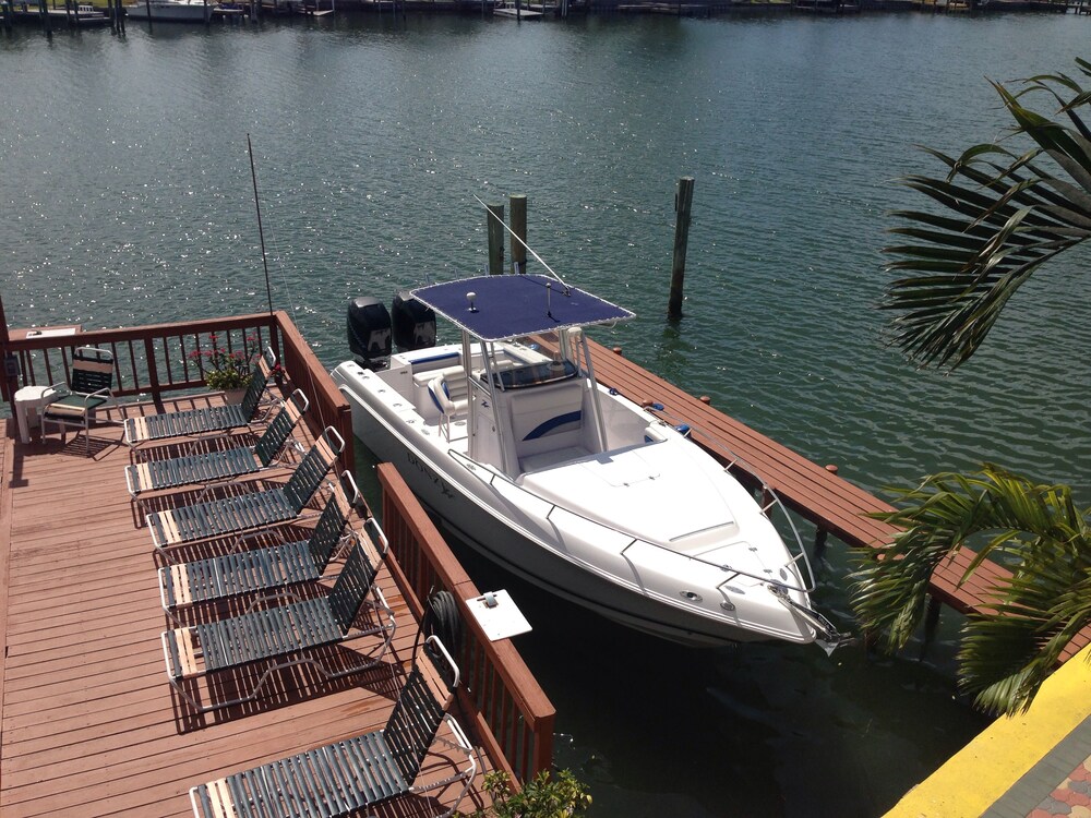 Bay Palms Waterfront Resort Hotel and Marina - photo 29