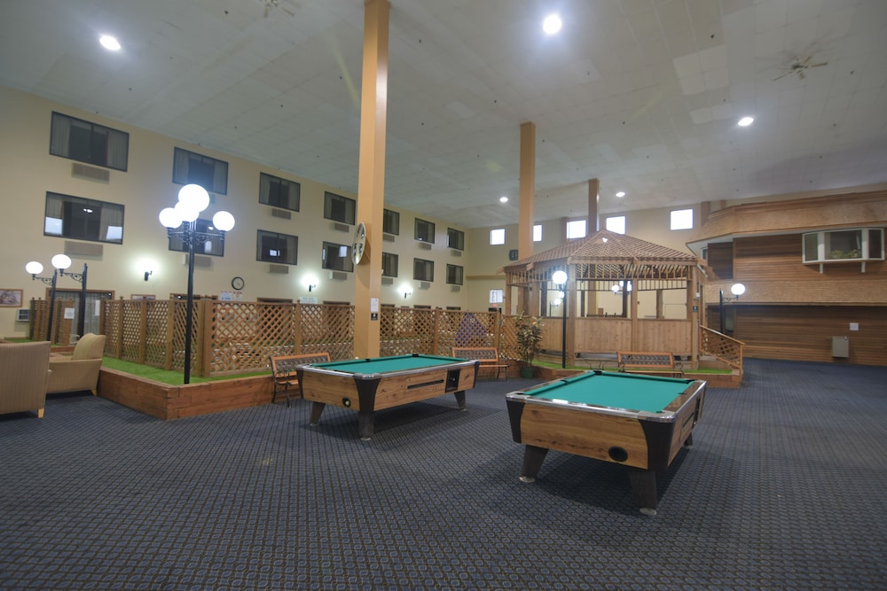 Katahdin Inn & Suites - photo 31