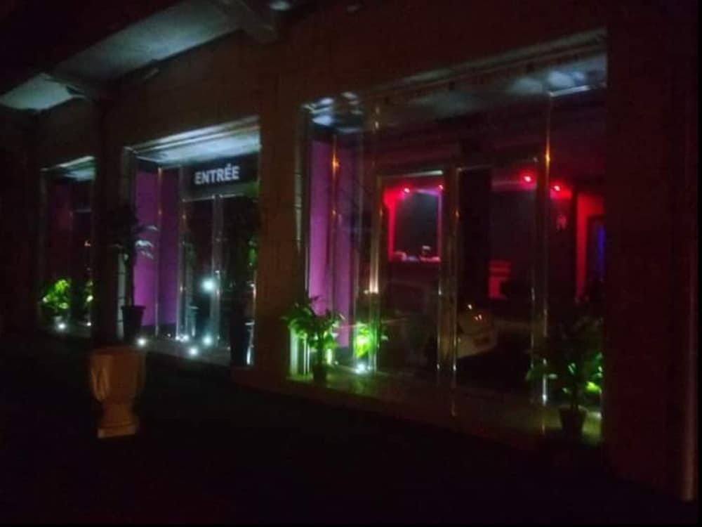 Hotel Les Fréres Benouis in Ain Temouchent, Algeria