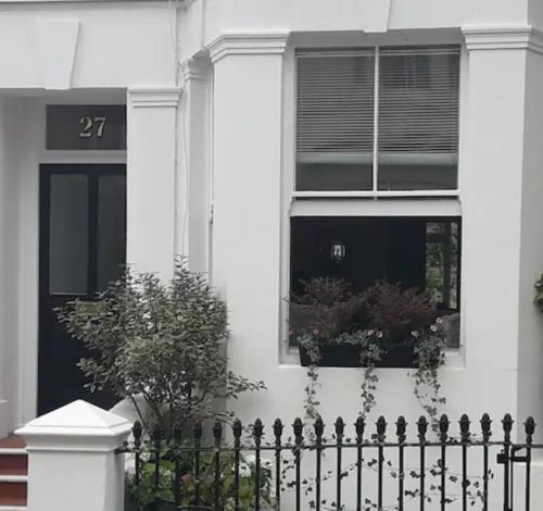 Stay@27 — Brighton — photo 3