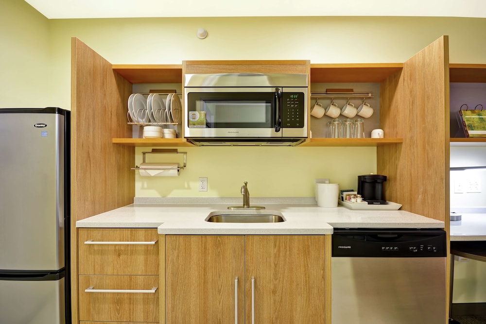 Home2 Suites by Hilton Rapid City - photo 21