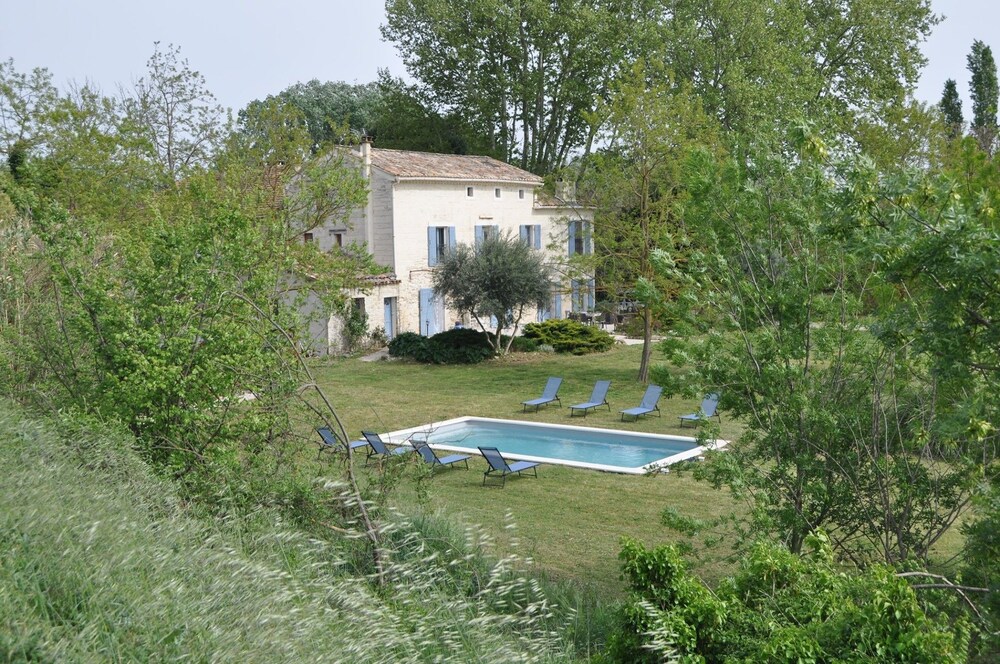 Mas Des Cerisiers — Avignon