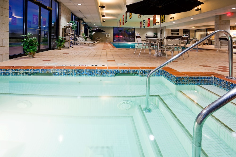 Holiday Inn Express Janesville I 90 & US Hwy 14 by IHG - photo 17
