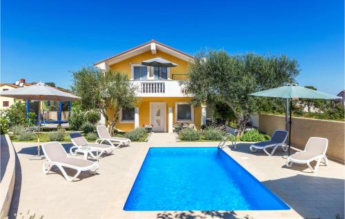 Awesome Apartment In Buje With Kitchen — 4-Star Luxury Hotel in Buje, Croatia