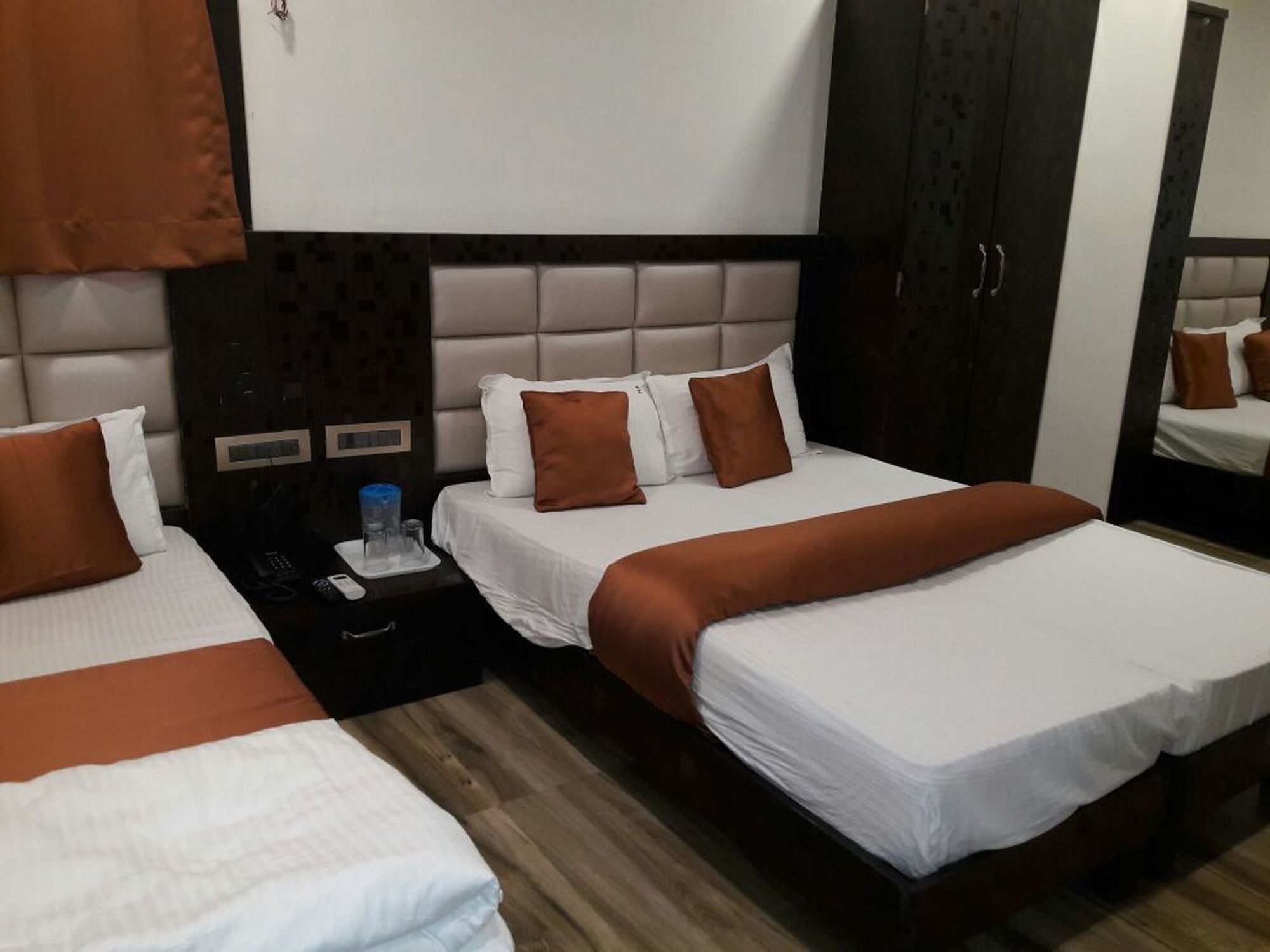Hotel Karishma - last minute hotel in Mumbai