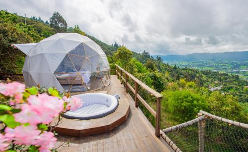 Glamping Yáku — hotel in Tenjo