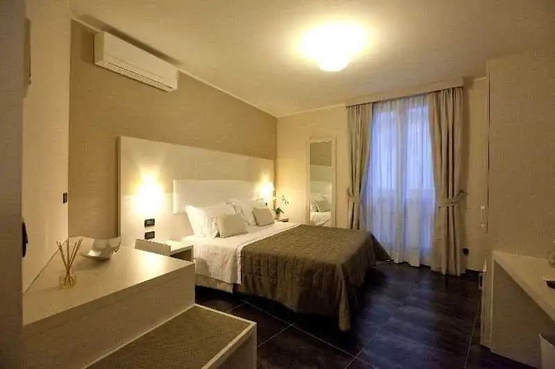 Hotel La Meridiana — hotel in Settimo Torinese