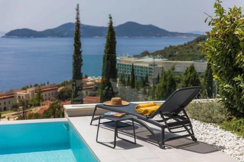 Brand New Contemporary Villa With Infinity Pool