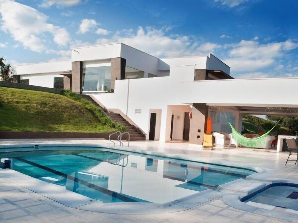 Casa Merchu Finca Spa — 4-Star Luxury Hotel in Armenia, Colombia