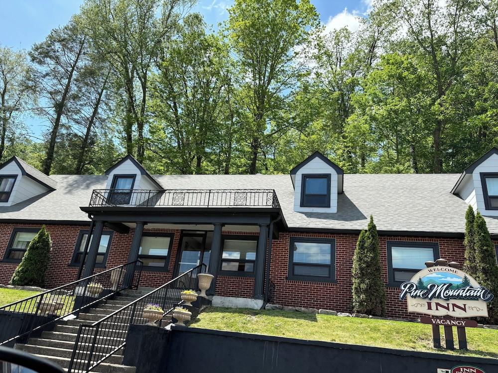 Pine Mountain Inn - carbon neutral hotel in Corbin