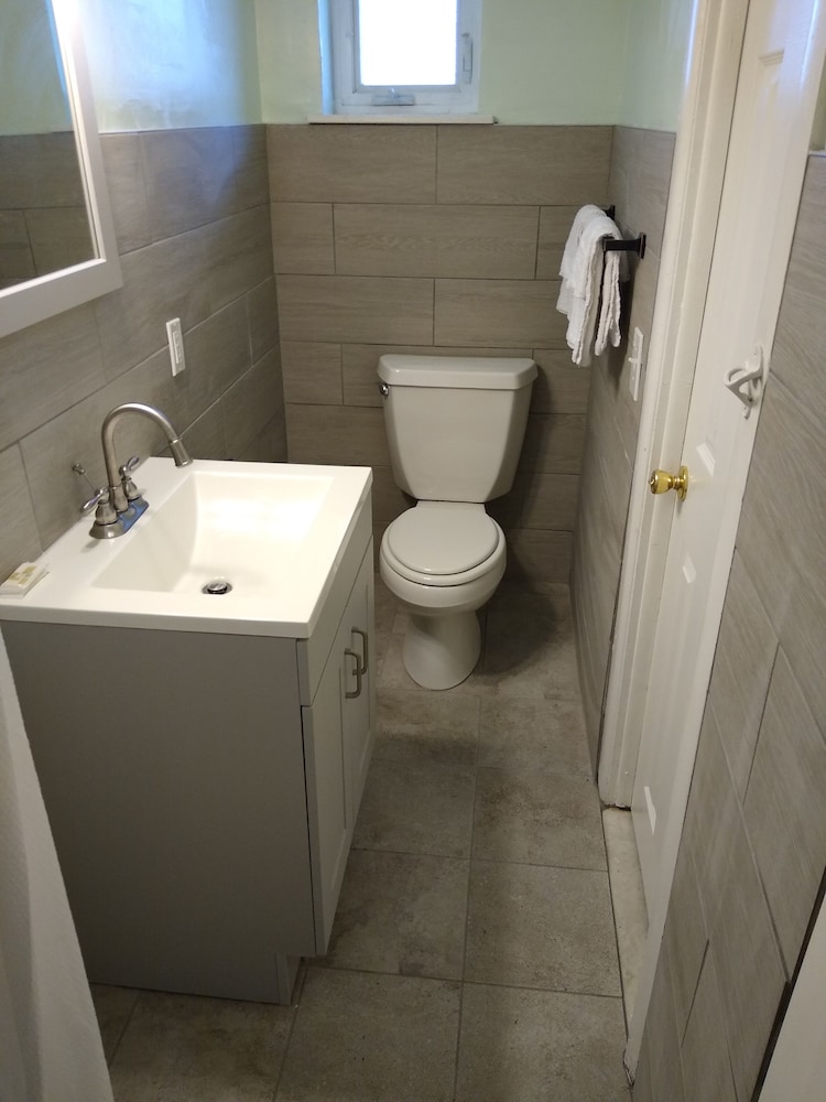 Laurel Notch Motel - photo 13