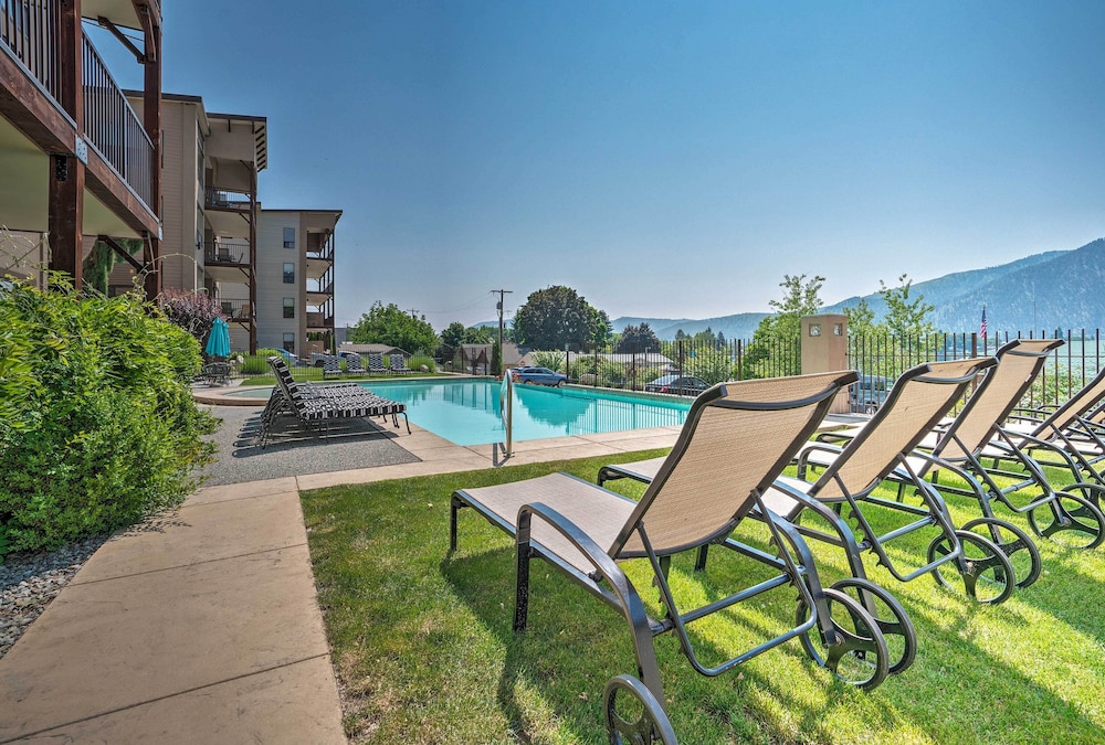 Lake Chelan Resort Condo Pool and Hot Tub Access - photo 17