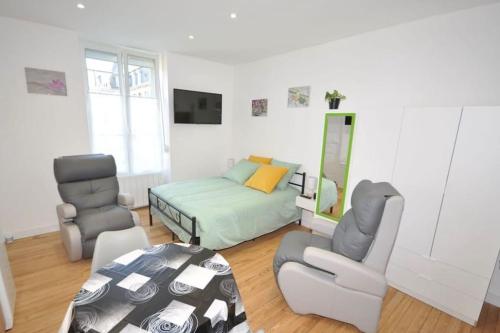 Studio Meuble 3 Etoile 236