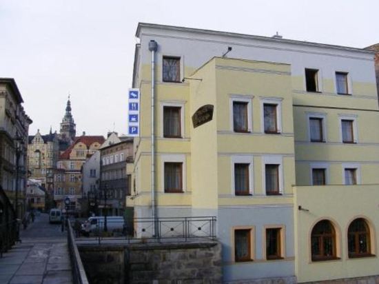 Kvartira na Sutki Sovetskaya 11 4 — hotel in Mirny