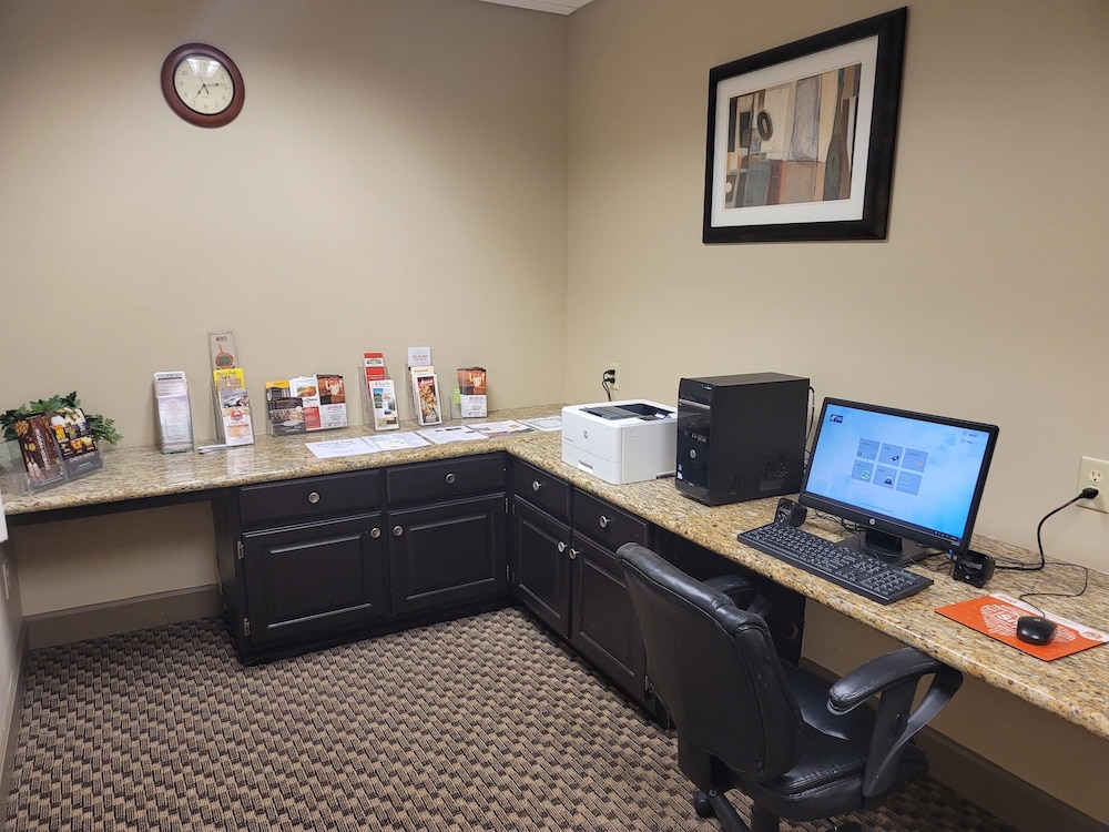 Holiday Inn Express Bloomington West by IHG - photo 18