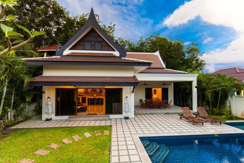 Champagne Villa By Jetta — 4-Star Luxury Hotel in Rawai, Thailand