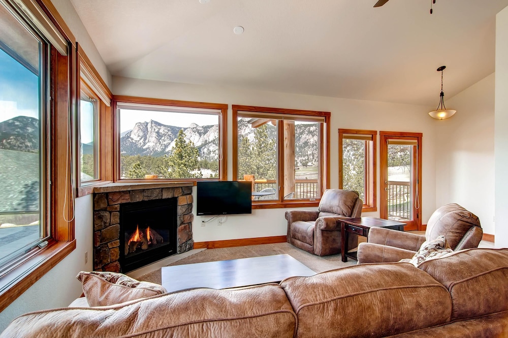 Black Canyon Inn Unit H4 Deluxe - carbon neutral hotel in Estes Park