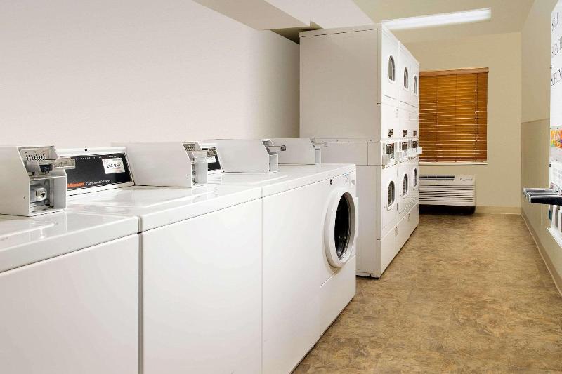 WoodSpring Suites Tulsa - photo 27