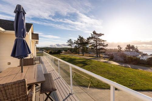 Perch Sierra Retreat 34 — 4-Star Luxury Hotel in Coupeville, United States