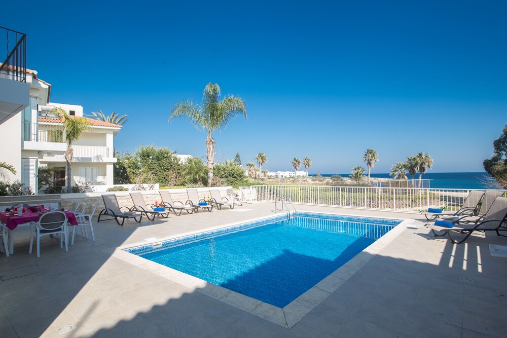 Shaye Frontline Villa — 4-Star Luxury Hotel in Protaras, Cyprus