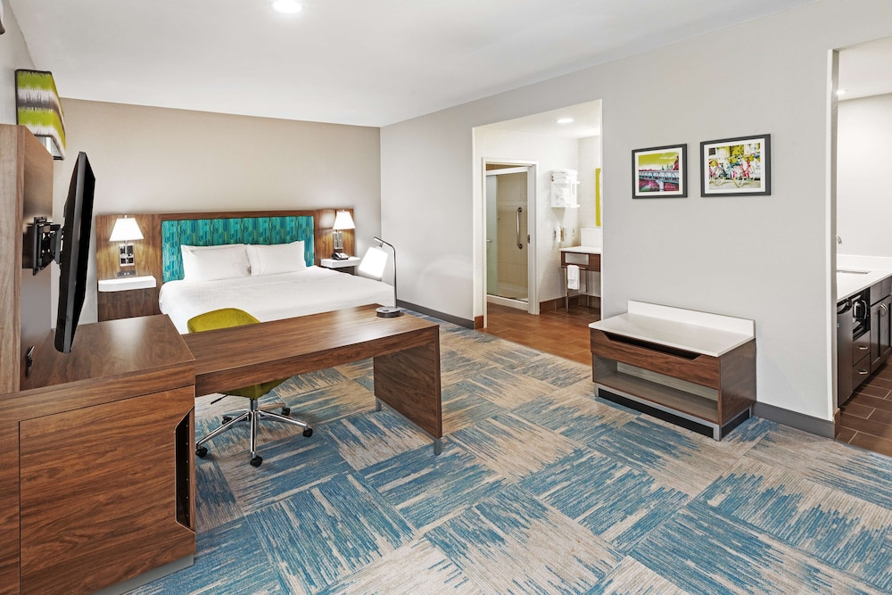 Hampton Inn & Suites Houston Heights I 10 - photo 19