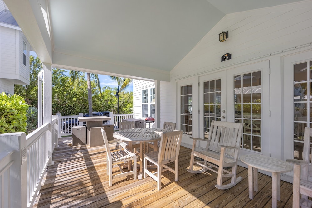 Coral Lagoon Resort Villas & Marina by KeysCaribbean - photo 40