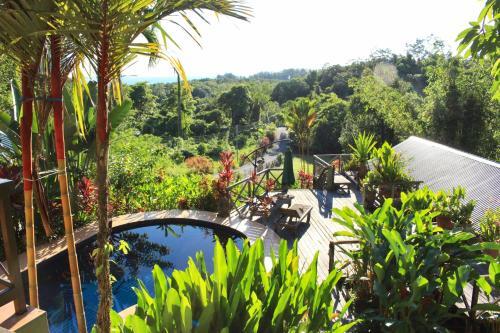 Nanga Damai Homestay — 5-Star Luxury Hotel in Kuching, Malaysia