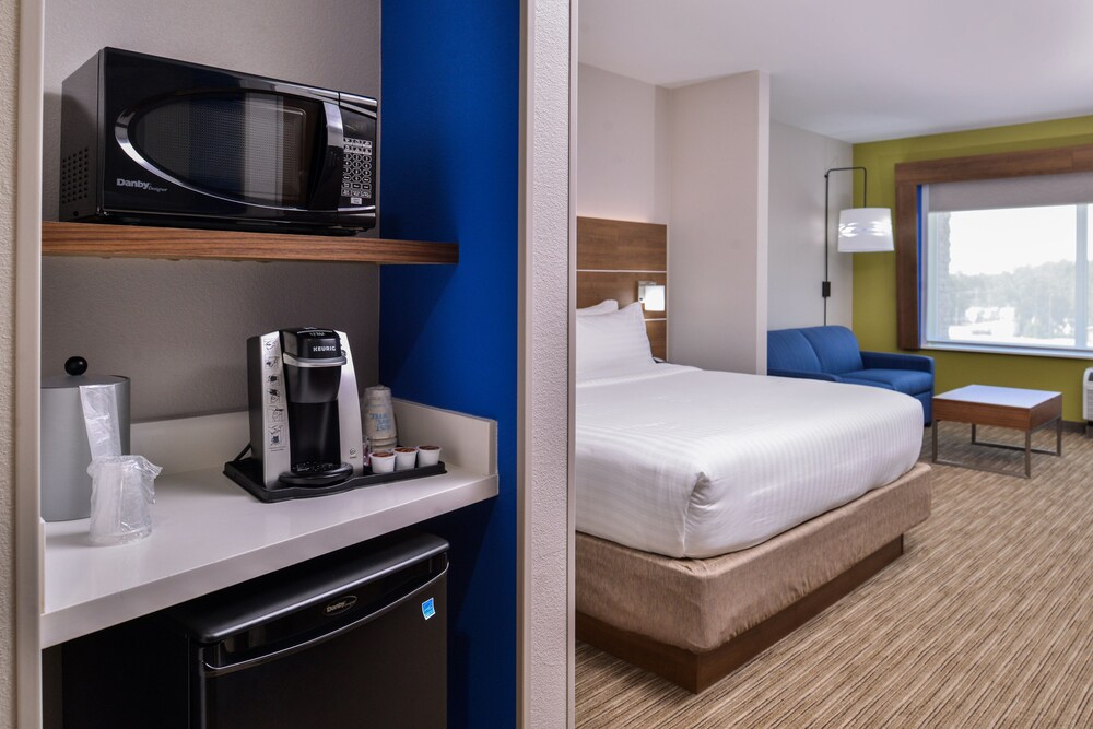 Holiday Inn Express & Suites Siloam Springs by IHG - photo 5