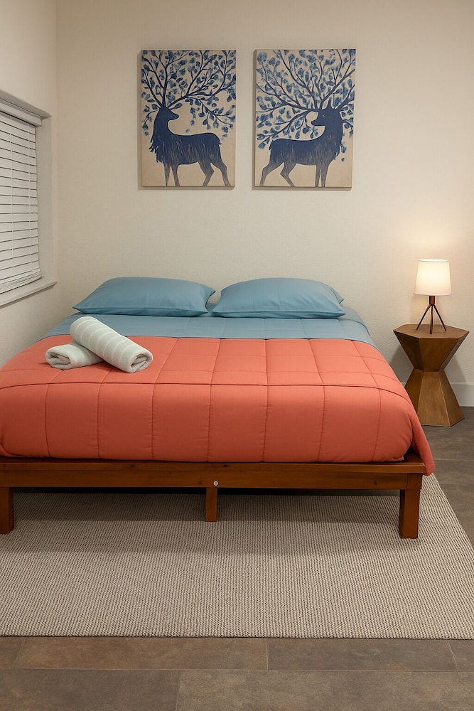 Santuaria Hollywood - last minute hotel in Miami