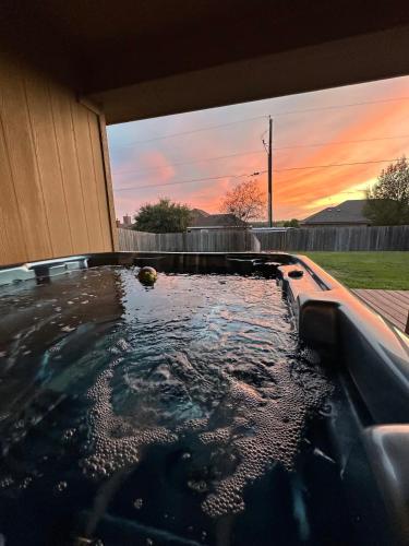 Sunset Zen Space — 4-Star Luxury Hotel in Killeen, United States