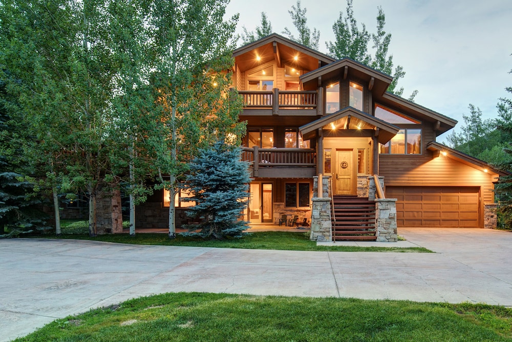 Abode at Arrowood in Bridgeport, United States