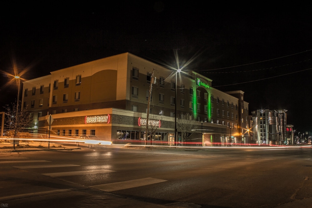 Holiday Inn Omaha Downtown Waterpark by IHG - photo 61