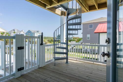 Wait N Sea by Oak Island Accommodations - photo 10