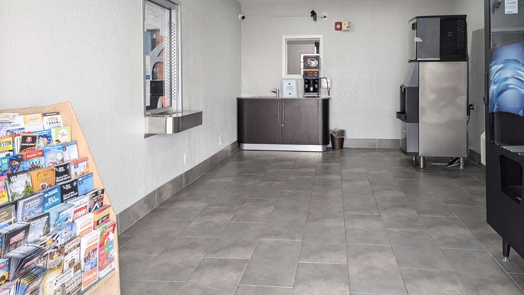 Motel 6 Victoria TX - photo 6