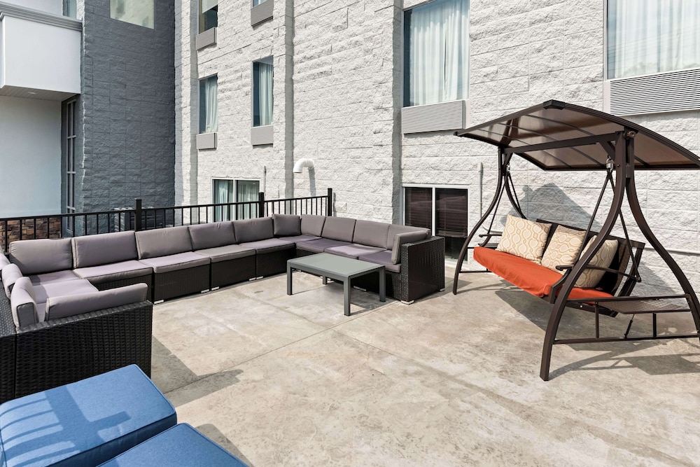 Spark by Hilton Branson Meadows - photo 45
