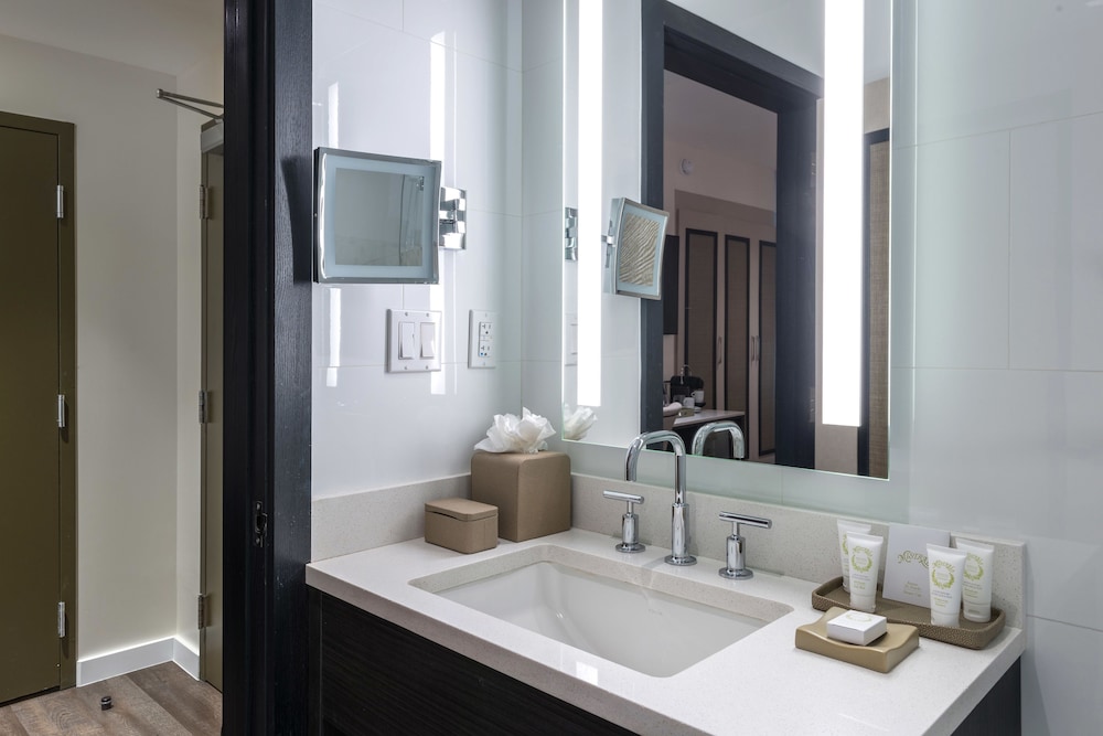The Marlin Hotel - photo 121