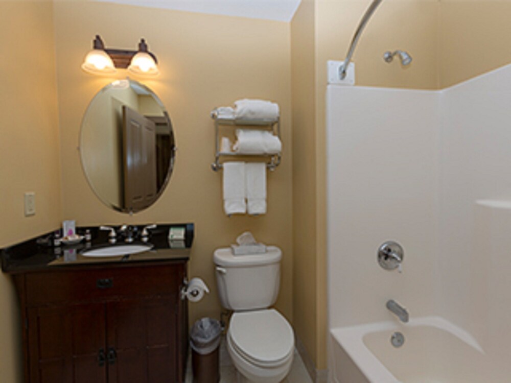 The Red Mill Inn - photo 19