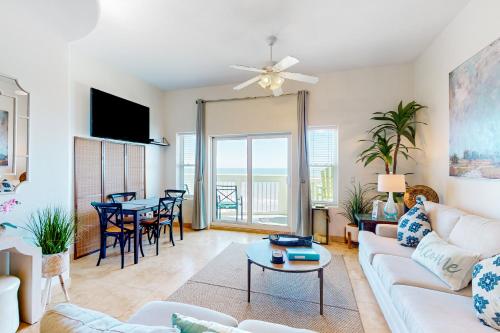 Seaside Oasis — 4-Star Luxury Hotel in Galveston, United States