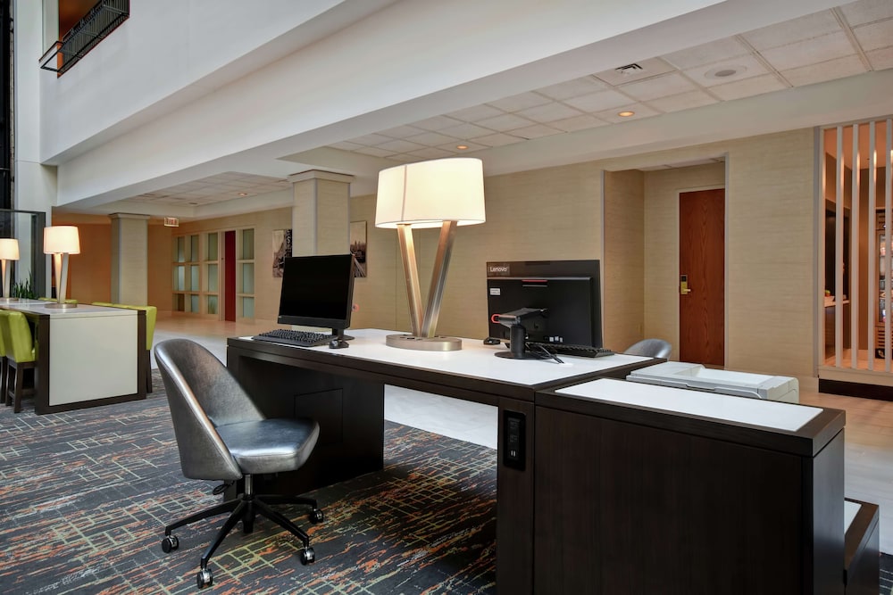 Embassy Suites Little Rock - photo 92