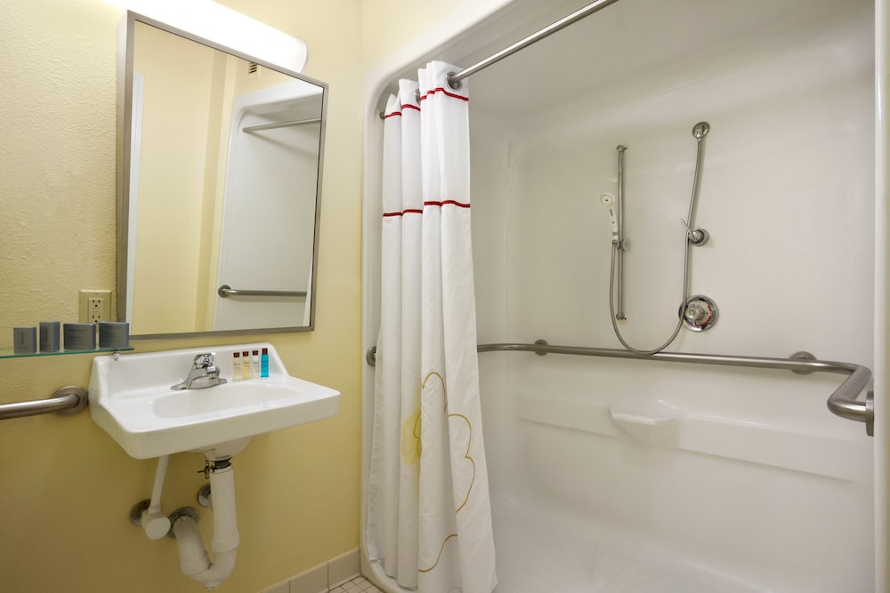 MainStay Suites Chicago Schaumburg - photo 31